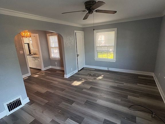 2nd image of 2511 W Downs Cir