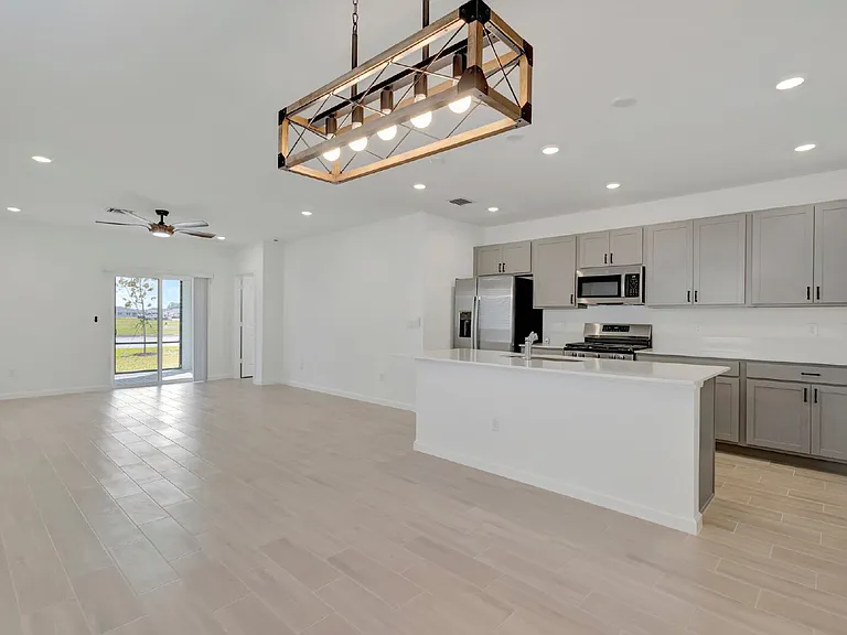 11172 NW Middle Stream Dr — Photo 5
