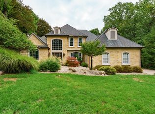 2025 Saxonia Ln, Kalamazoo, MI 49008