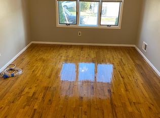 6 Mendelsohn St, Staten Island, NY 10305