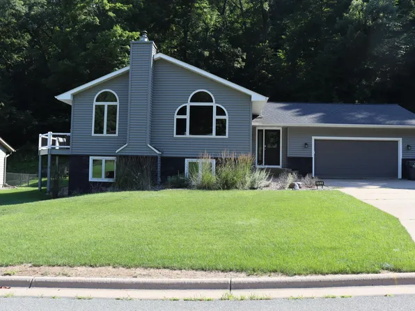 395 Pleasant Hill Dr, Winona, MN 55987