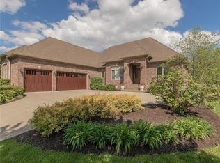 10858 Harbor Bay Dr, Fishers, IN 46040