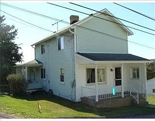 1108 Main St photo 1