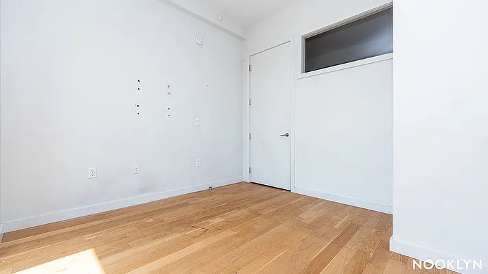 Rented by Nooklyn NYC LLC | media 11