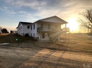 22249 400th St, Corydon, IA 50060