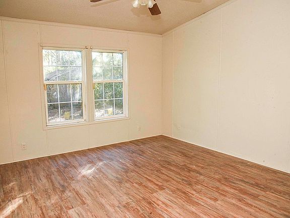 4th image of 23037 Delery St