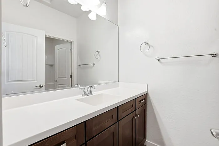 692 N Blackbird Dr — Photo 17