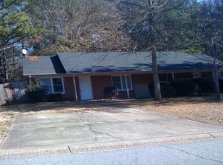 397 Waterbury Dr, Lawrenceville, GA 30046