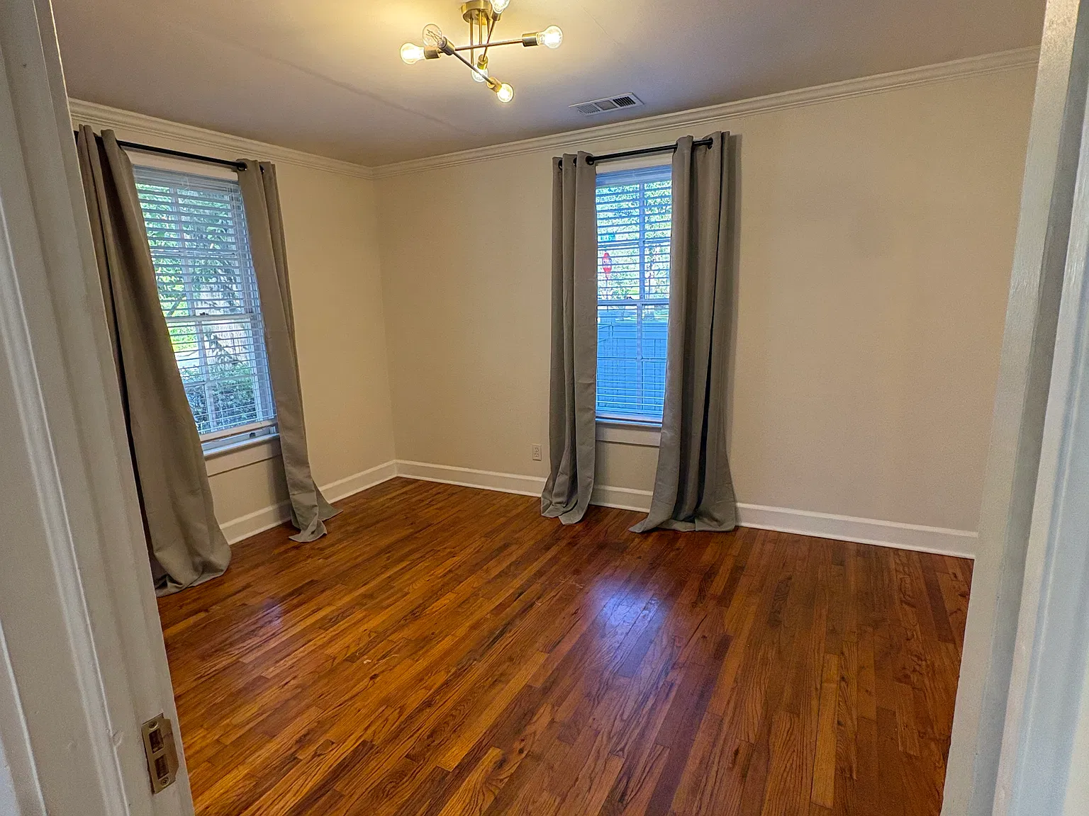 1 bed, 586 sqft, $1,050 — Photo 2