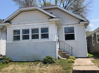 1030 17th St NE, Cedar Rapids, IA 52402