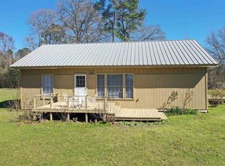 1002 E Lake Devernia Rd, Longview, TX 75604