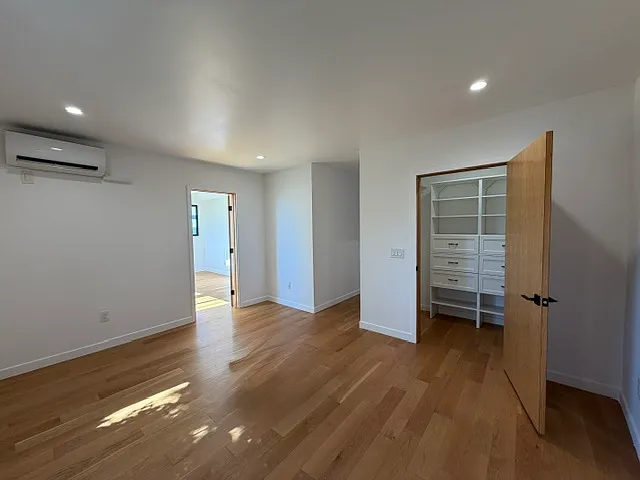 1833 Benecia Ave #1833 — Photo 18