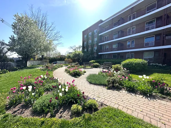 (undisclosed Address), Greenwich, CT 06830