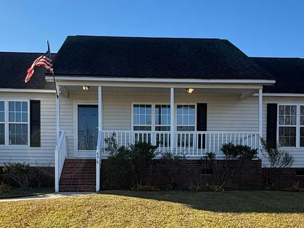 696 E Main St, Winterville, NC 28590