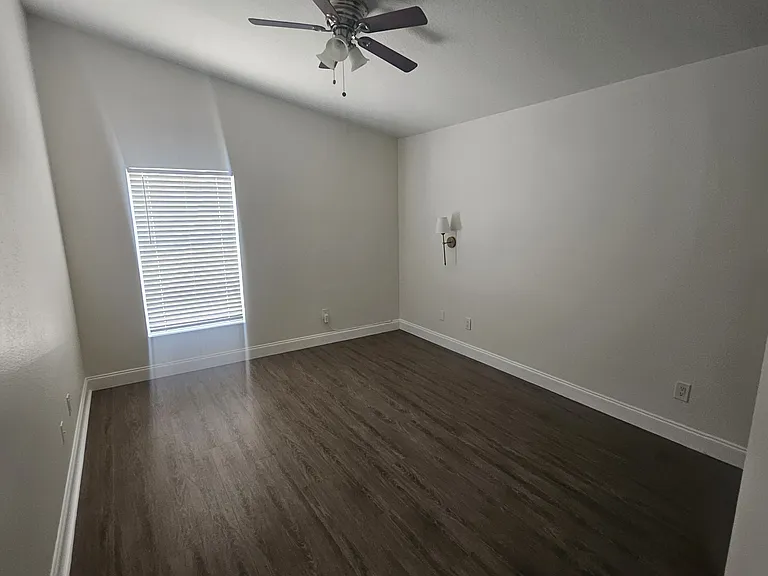 1712 Erin Brooke Dr — Photo 4