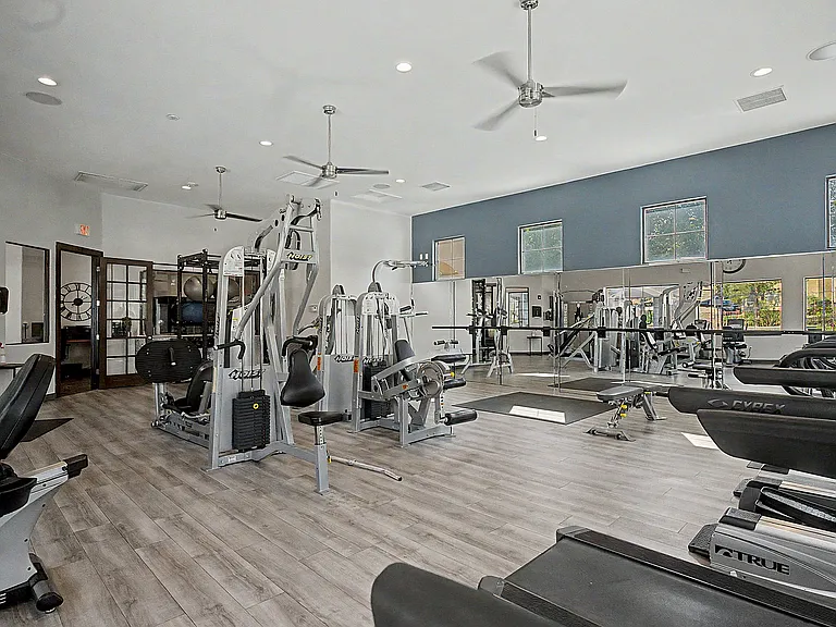 6200 Montano Plaza Dr NW Albuquerque, NM-11