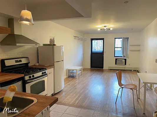 Rented by Century 21 New Golden Age Realty | media 5