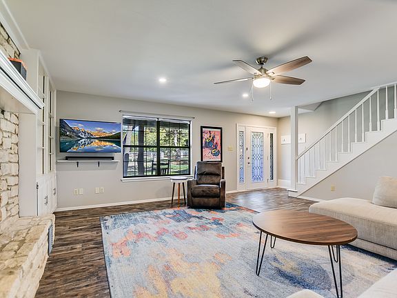 5th image of 102 Independence Dr