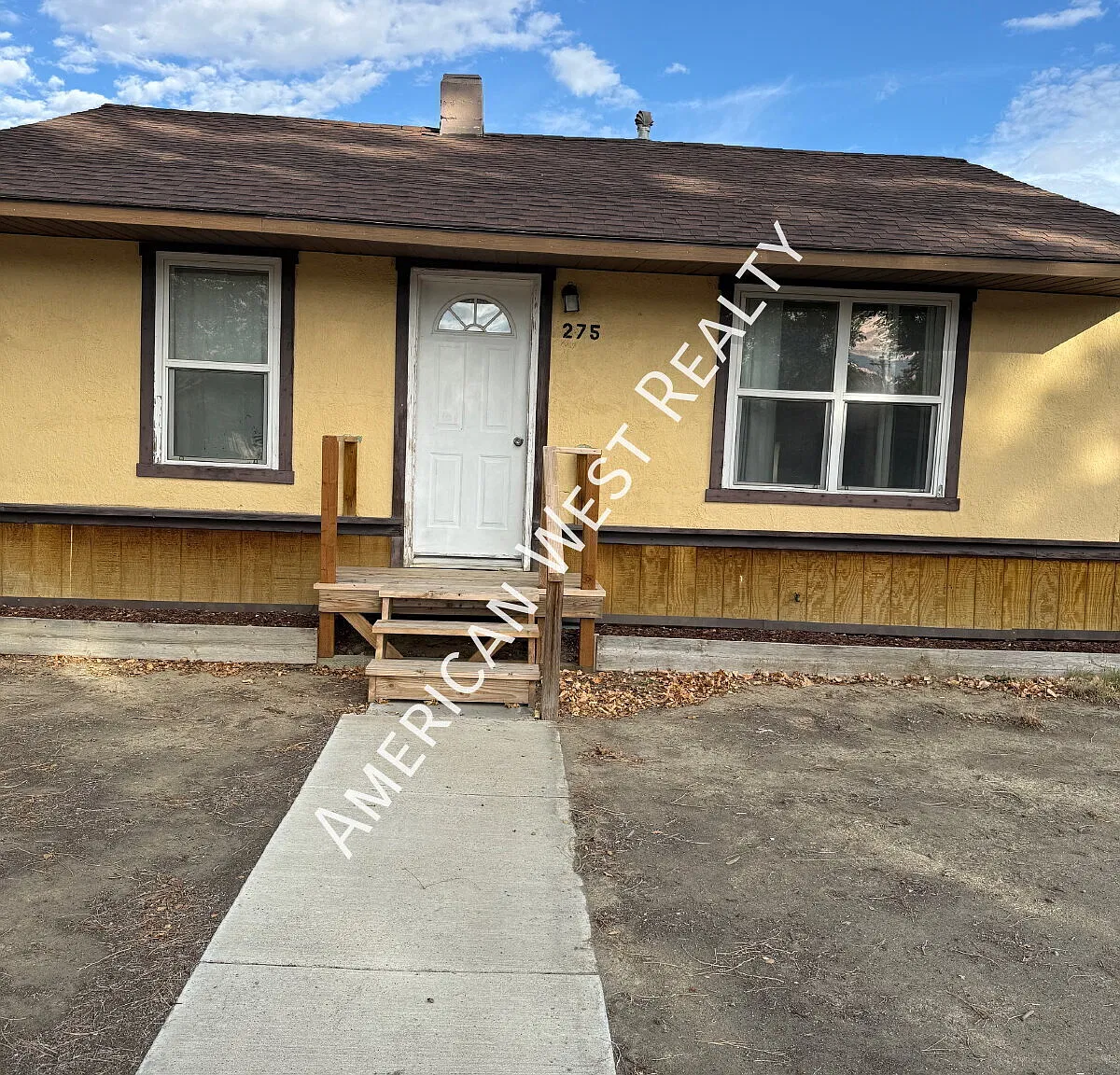 2 bedroom, 1 bath — Photo 1