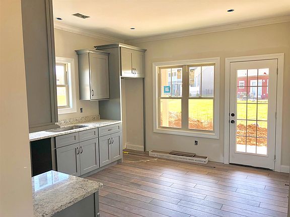 2nd image of 608 Laurel Ln Lot 229