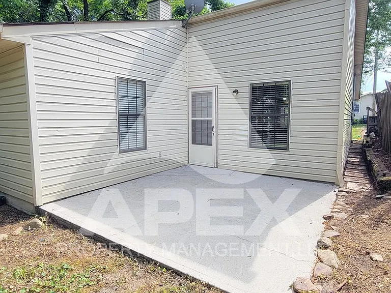 2030 Countryhill Ln — Photo 17