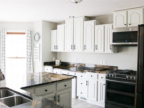 2nd image of 10818 Church Rd