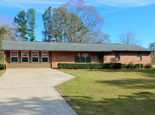 915 Nearing Hills Rd, Chipley, FL 32428