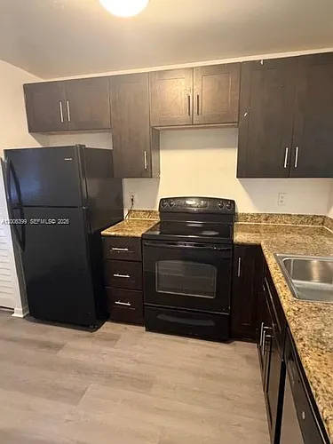 20800 NE 8th Ct #106-17 Photo 1