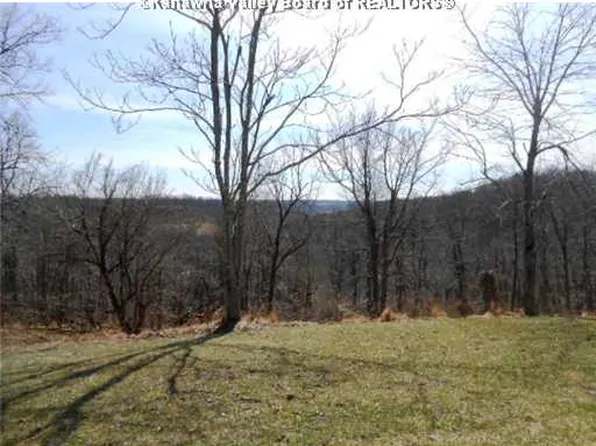 2030 Seaman Frk, Le Roy, WV 25252