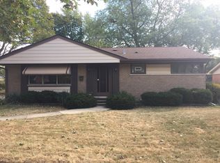 111 S Elm Tree Ln, Elmhurst, IL 60126