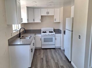 462 Ammunition Rd APT 4, Fallbrook, CA 92028