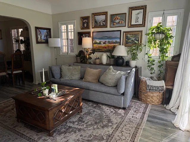 LIVING ROOM WITH CURRENT FURNISHINGS