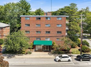 995 Massachusetts Ave APT 206, Arlington, MA 02476
