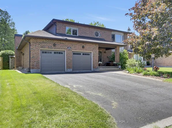 29 Shady Branch Trl, Ottawa, ON K2S 1E1