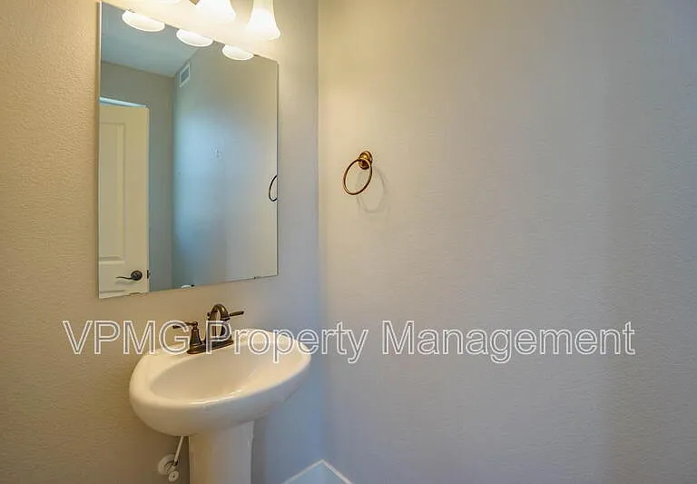 12501 NE 102nd Way — Photo 5