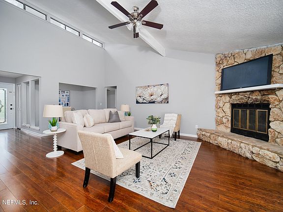 3rd image of 4482 CAROLYN COVE Lane S
