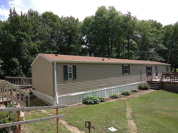 2nd image of 35054 Moonlight Dr