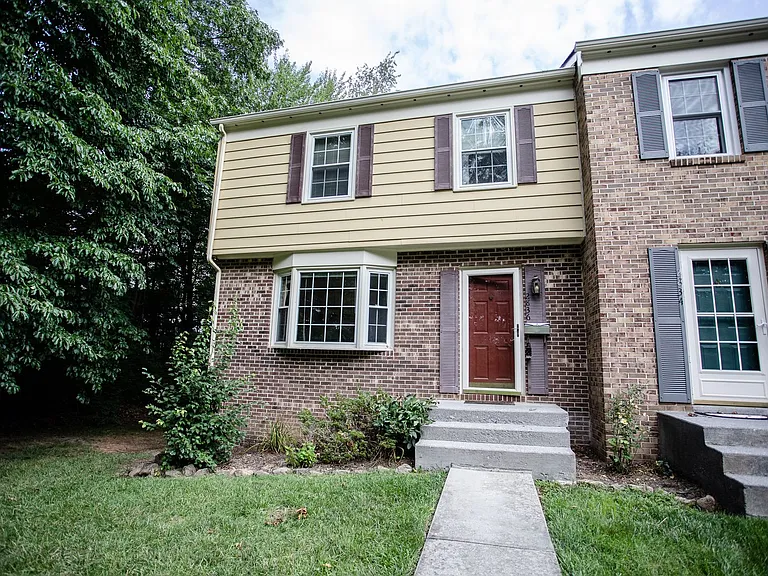 2836 Wellesley Ct — Photo 1