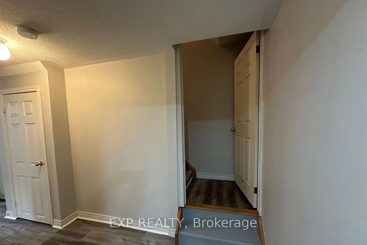4 bed, $2,000 — Photo 3