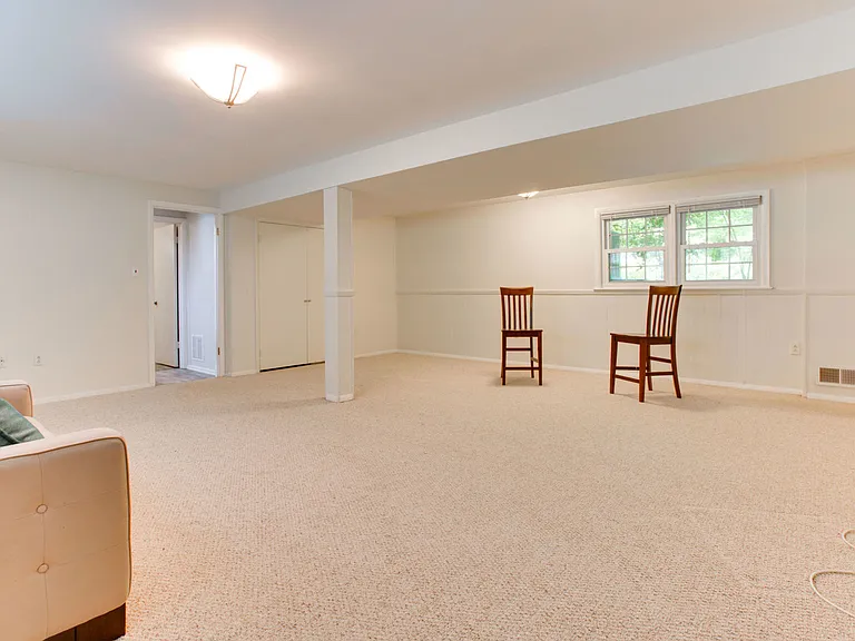 9112 Santayana Dr — Photo 26