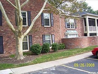 5th image of 1255 Wednesbury Cir