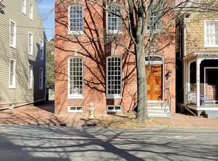 196 Duke Of Gloucester St, Annapolis, MD 21401
