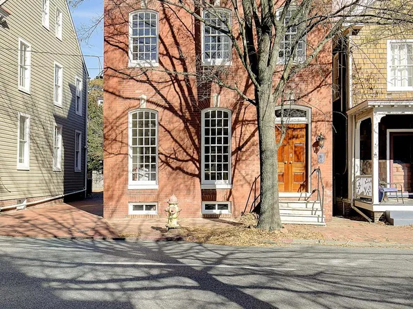 196 Duke Of Gloucester St, Annapolis, MD 21401