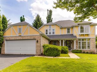 1069 Dearborn Ln, Vernon Hills, IL 60061