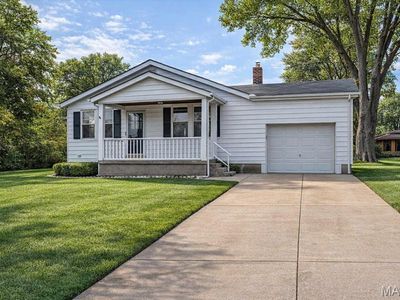 4048 Buckley Rd, Saint Louis, MO, 63125