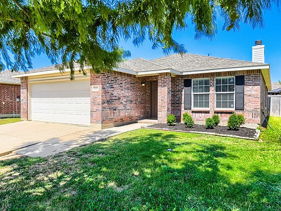 4th image of 1216 Haley Ln