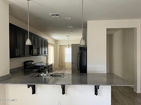 4th image of 2760 E Bellerive Dr