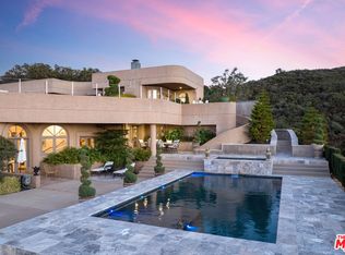 415 Stunt Rd, Calabasas, CA 91302