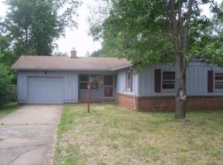 1951 S Roanoke Ave, Springfield, MO 65807