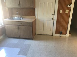 51 Ninth St APT 1, Auburn, ME 04210